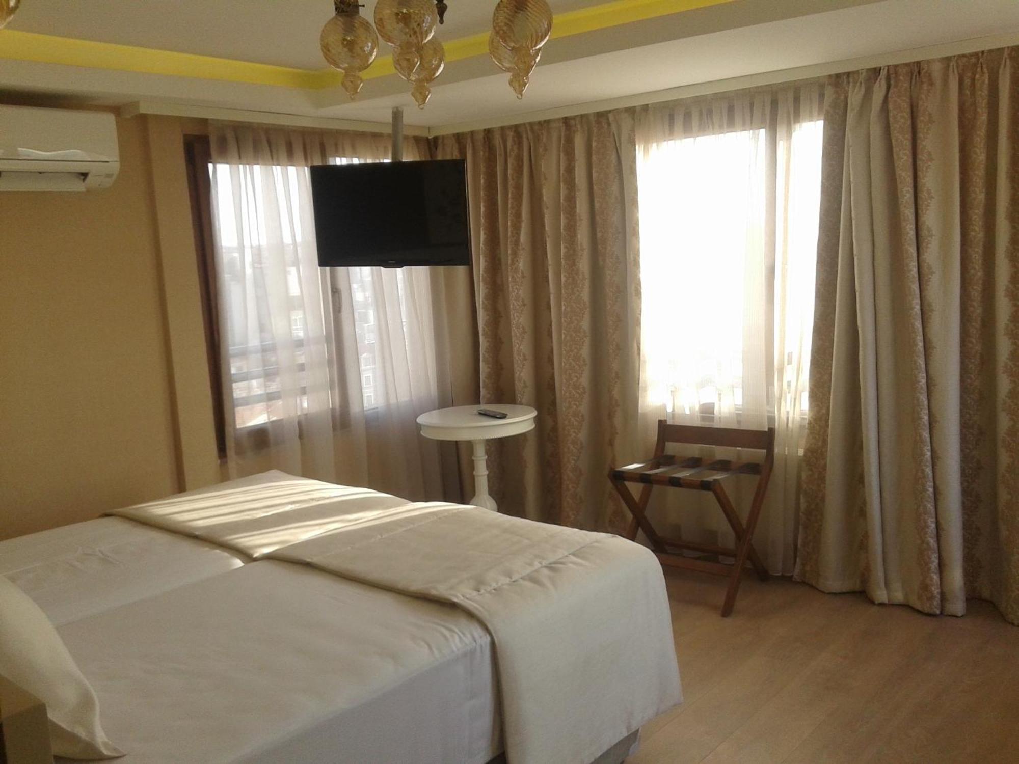 Rooms Inn Taxim Istanboel Kamer foto