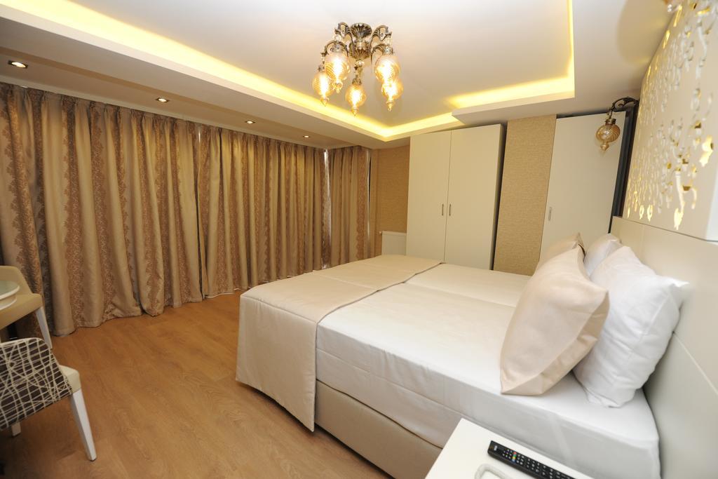Rooms Inn Taxim Istanboel Buitenkant foto