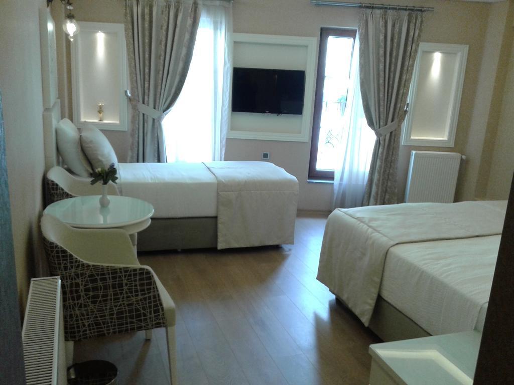 Rooms Inn Taxim Istanboel Buitenkant foto